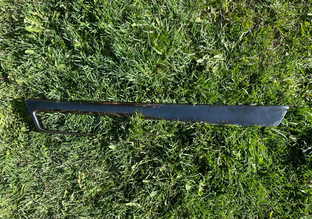 Manly Champagne Saber