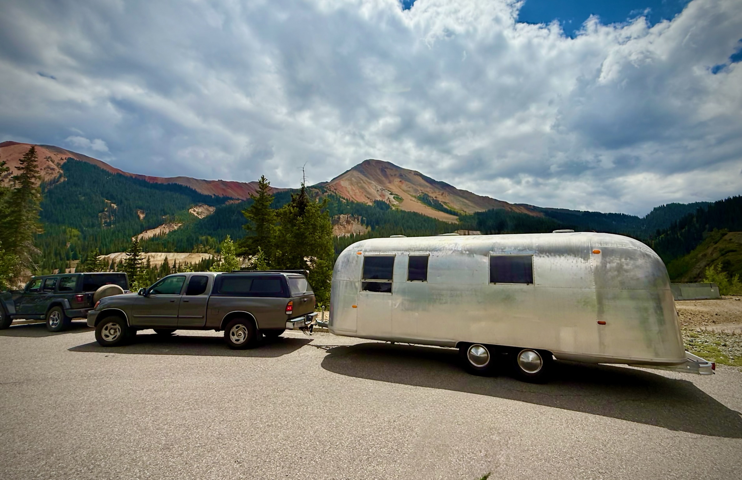 Bougie Airstream Red Mountain Pass