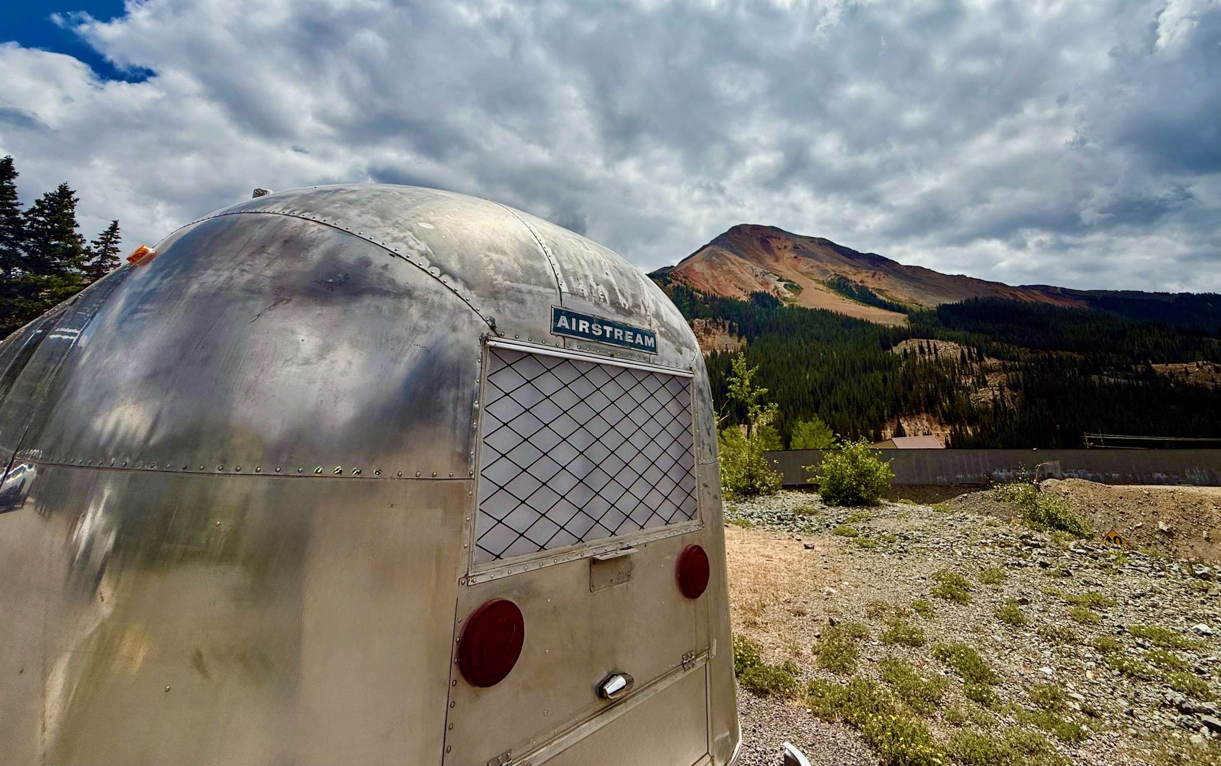 Bougie Airstream Red Mountain Pass