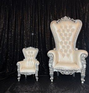 Throne Chair Grande et Petite
